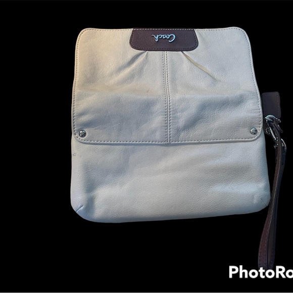 Coach Wristlet - Picture 6 of 6